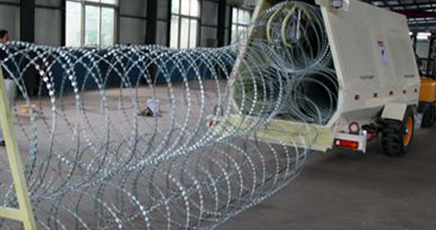 Razor Wire Trailer